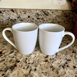 TABLETOPS GALLERY UMBRIA PORCELAIN MUGS (2)